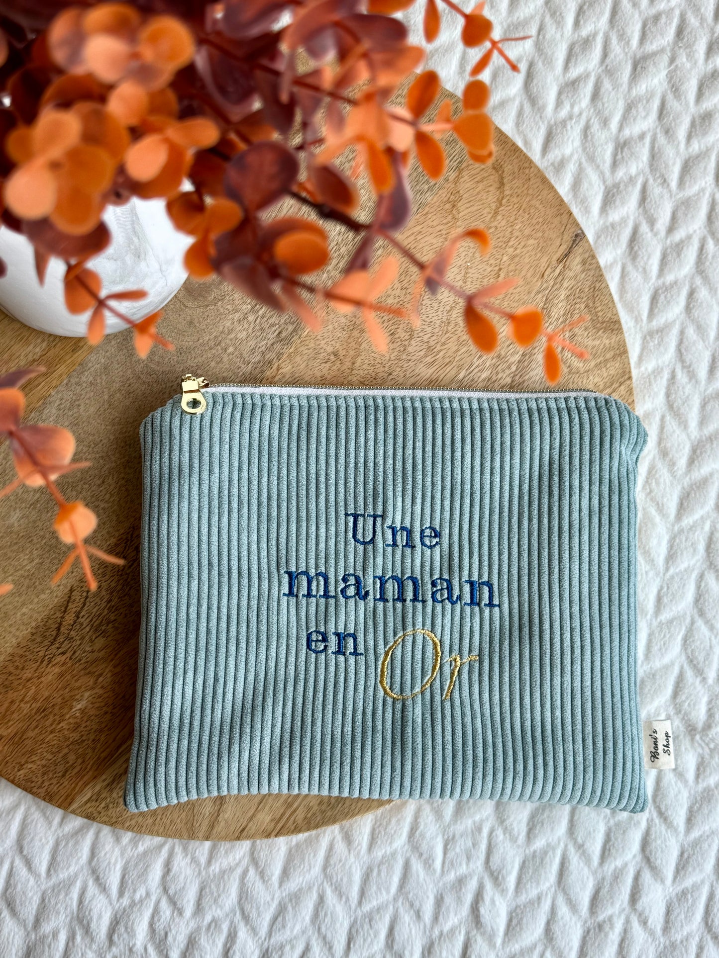 Pochette brodée 🌸
