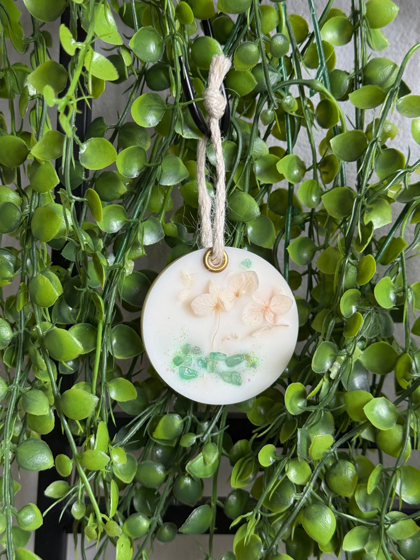 Suspension parfumée pierres minérales et fleurs séchées