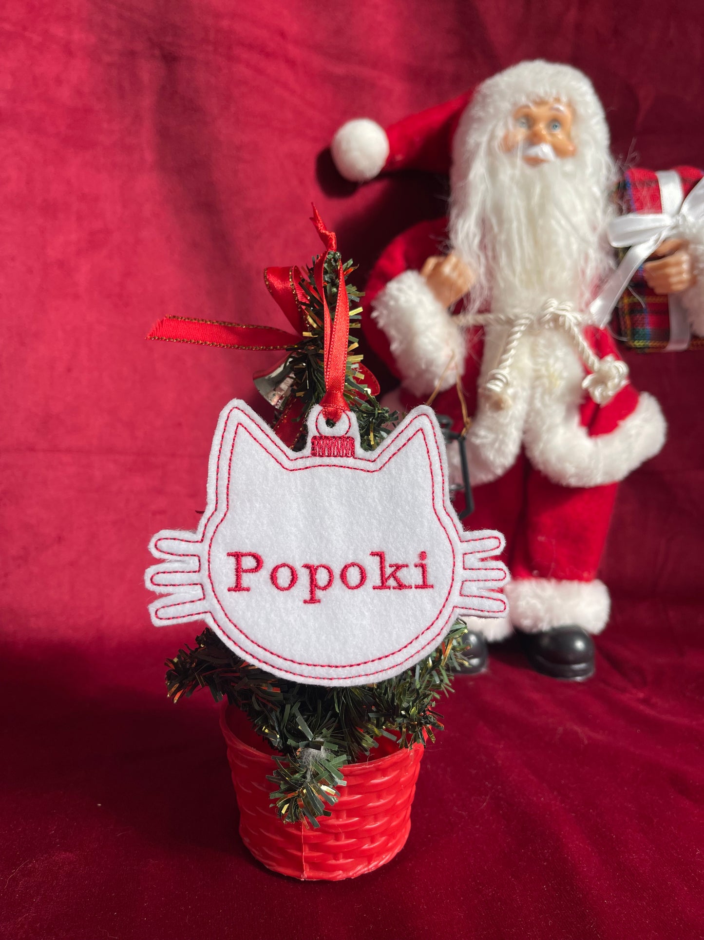 Boule de Noël en feutrine