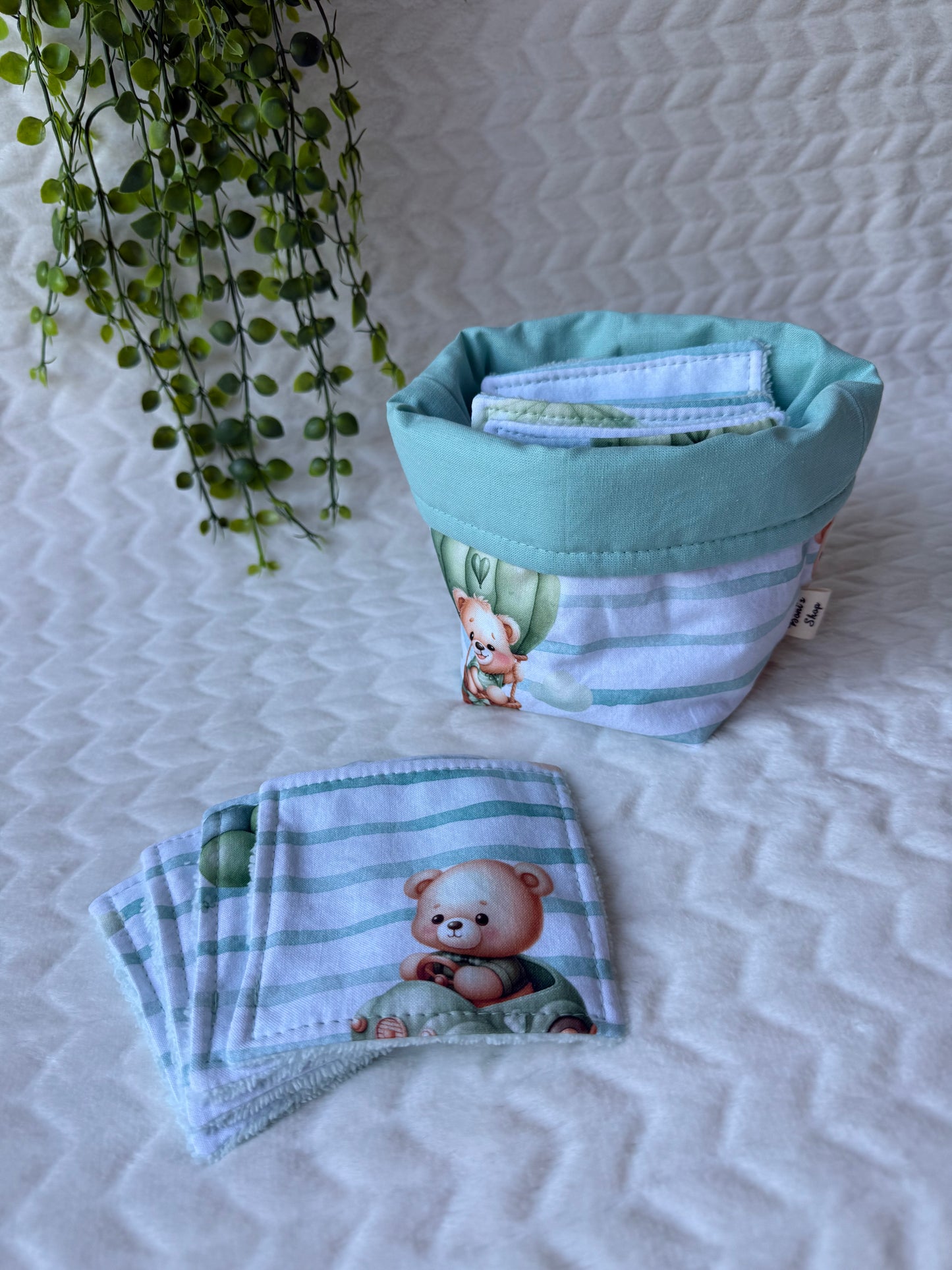 Lingettes et panière