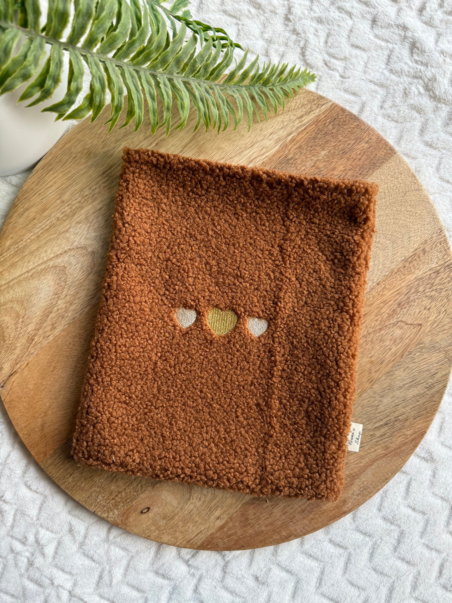 Housse pour livre brodée Broché