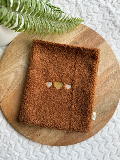 Housse pour livre brodée Broché