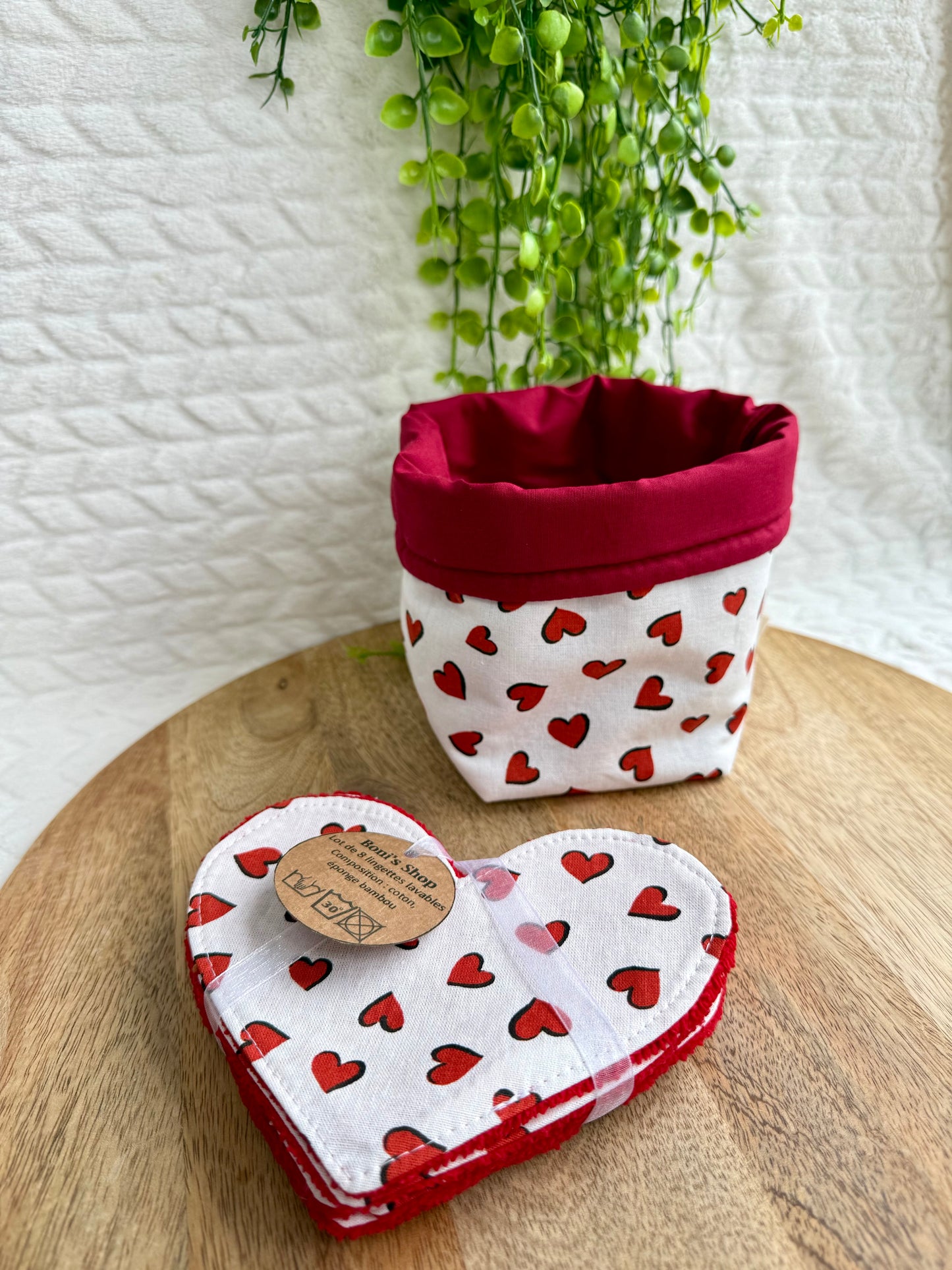 Lingettes et panière